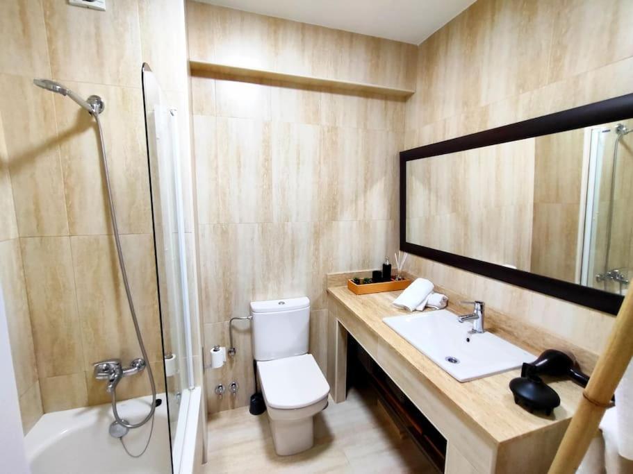 Tranquilo Apartamento Con Parking Gratis Vigilado 24H Vigo Ngoại thất bức ảnh