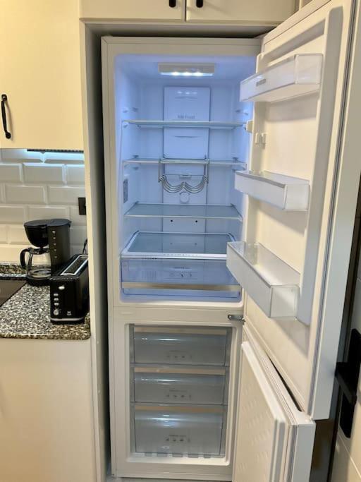 Tranquilo Apartamento Con Parking Gratis Vigilado 24H Vigo Ngoại thất bức ảnh